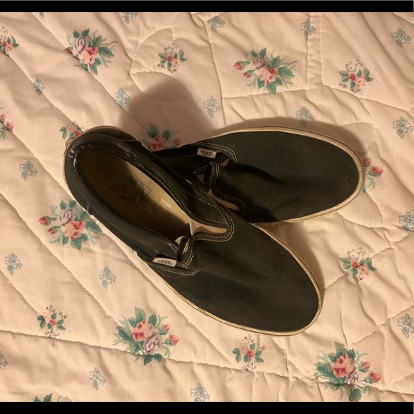 Men’s Vans Slip On Shoes (Size 10.5). - Picture 2 of 3